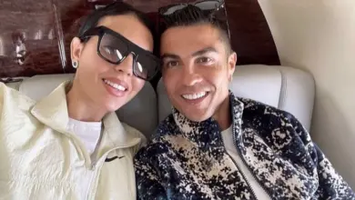 Cristiano Ronaldo s manželkou Georginou v soukromém letadle.