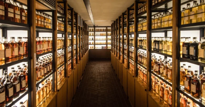 Polohy pro správné skladování alkoholu na policech