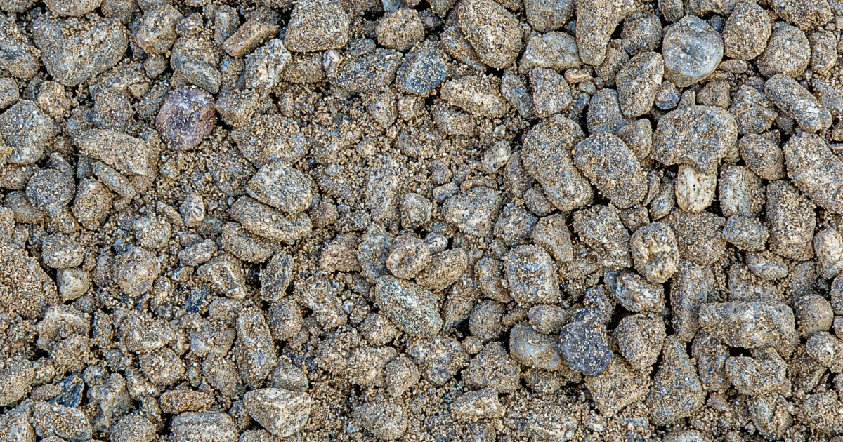 Přesný pohled na směs štěrku a písku pro klasifikaci podle GOST.
