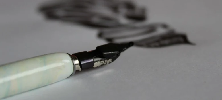 Fountain pen drawing tool