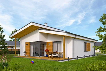 Moderní dům s dřevěnými prvky na trávníku pod modrou oblohou.