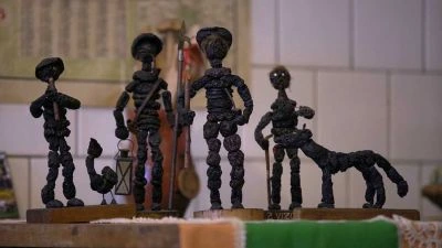 Funeral figurines