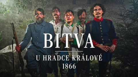 Pět mužů v historických vojenských uniformách z roku 1866.